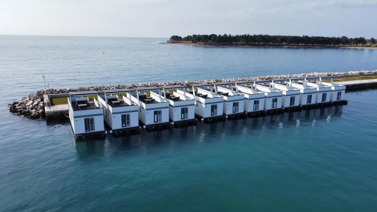 The Sea Lodges Novigrad - Bootshaus Floating Sea House contacts