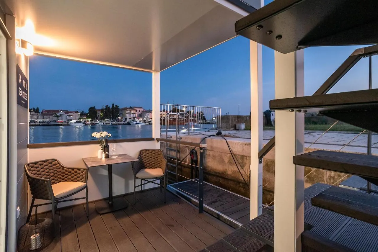 The Sea Lodges Novigrad - Bootshaus Floating Sea House 0*, Novigrad Istria Kroatien